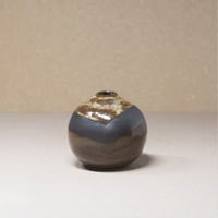 Image 1 of Petit vase émaillé I