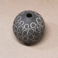 Image 4 of Petit vase III