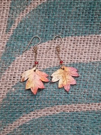 Leather leaf earrings - hawthorn 