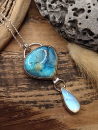 Image 3 of Labradorite & Rainbow Moonstone Duo