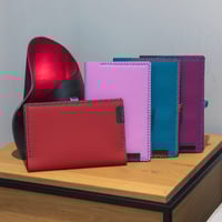 Image 10 of Funda de cuero violeta para cuaderno Pith