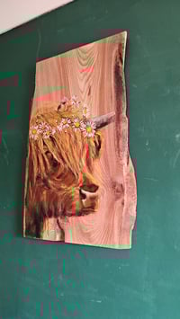 Image 3 of 'Daisy' original oil & acrylic on elm panel.