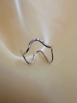 Image of "Undercurrent’ ring 