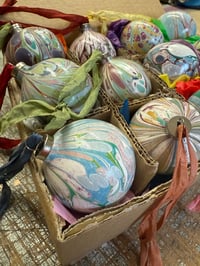 Image 6 of Box of 12 small hand marbled ceramic baubles with vintage style silky ribbons 