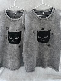 Image 3 of Strange Smile - Kézzel nyomott póló / Handprinted - grey acid washed