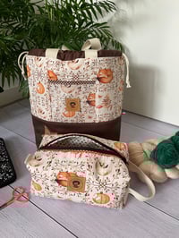 Image 4 of Trousse pour petits projets tricots ou accessoires: Renard endormi