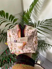 Image 2 of Trousse pour petits projets tricots ou accessoires: Renard endormi