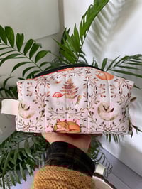 Image 5 of Trousse pour petits projets tricots ou accessoires: Renard endormi