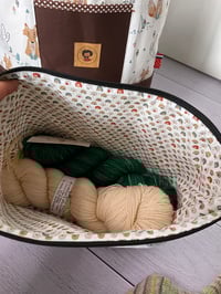 Image 3 of Trousse matelassée pour projets tricots ou crochet taille moyenne: Coyotte