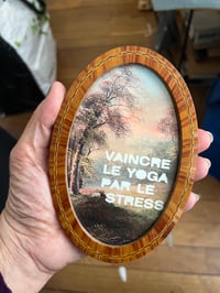 Image 3 of  Image encadrée VAINCRE LE YOGA…