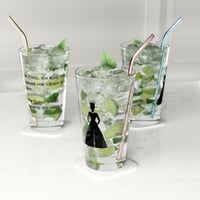 Image 3 of No Kings - Chess Queen Pint Glass - Funny Alcohol Gift for Her, 16oz