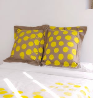 Image of Sand / Yellow Polka Case