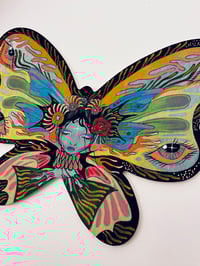 Image 2 of Viola original on wood