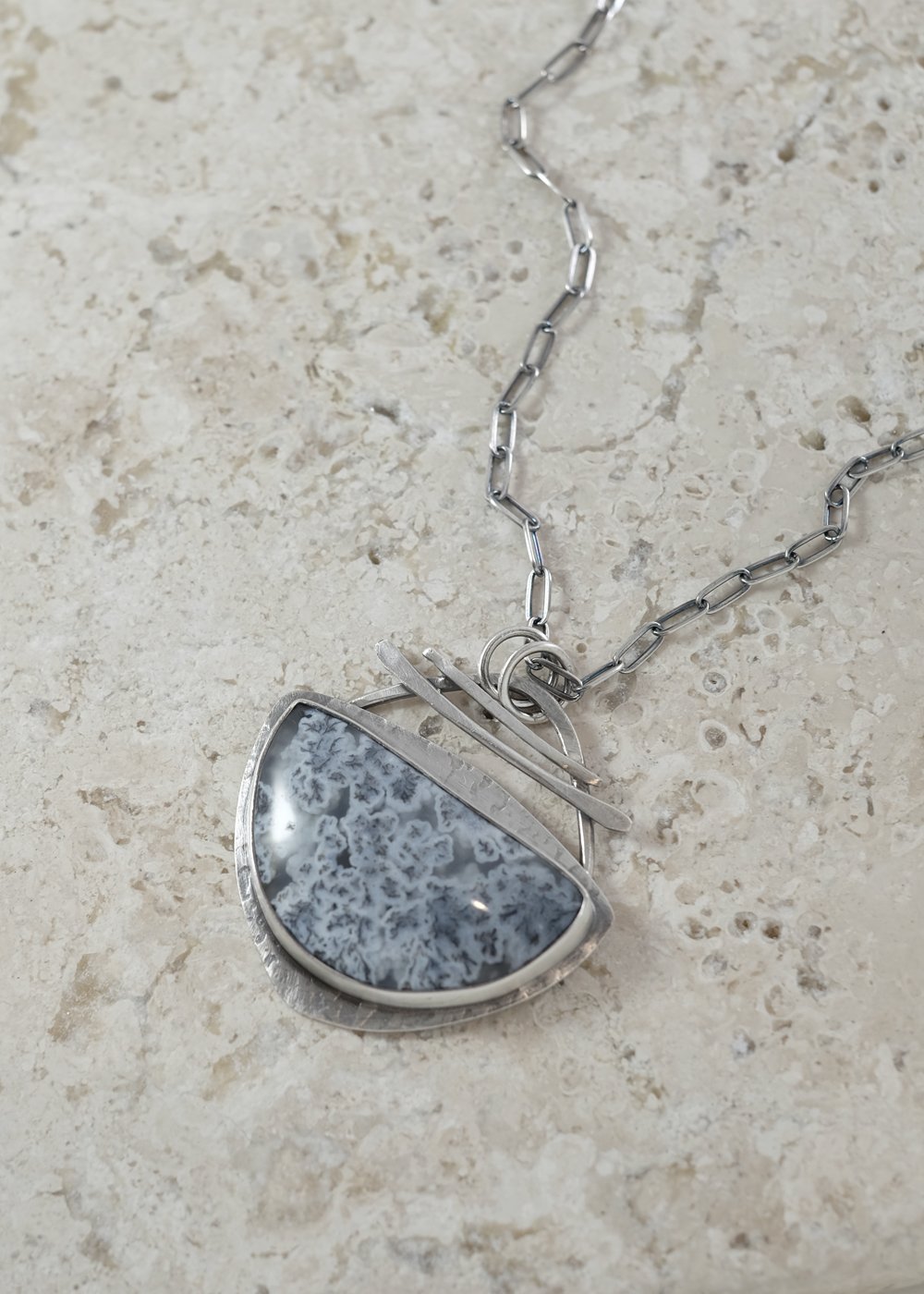 Image of Grey and White Plume Agate