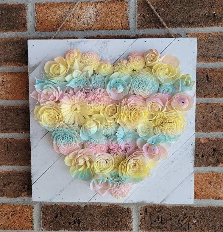 Image of Sola Wood Flower Heart Board