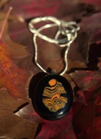 Geologic Wave Pendant