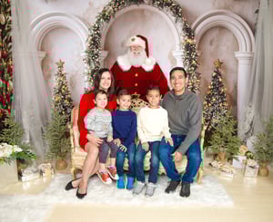 Image of 11/9/25: Christmas 20 - SANTA IN TRADITIONAL SUIT