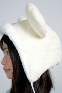 Image 2 of La Modiste Collection: Cream White Polyester Quilted Bear Hat