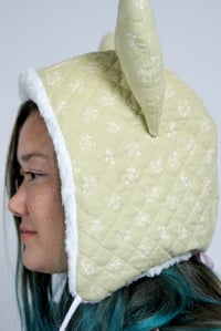 Image 2 of La Modiste Collection: Green Floral Antique Quilt Cat Hat