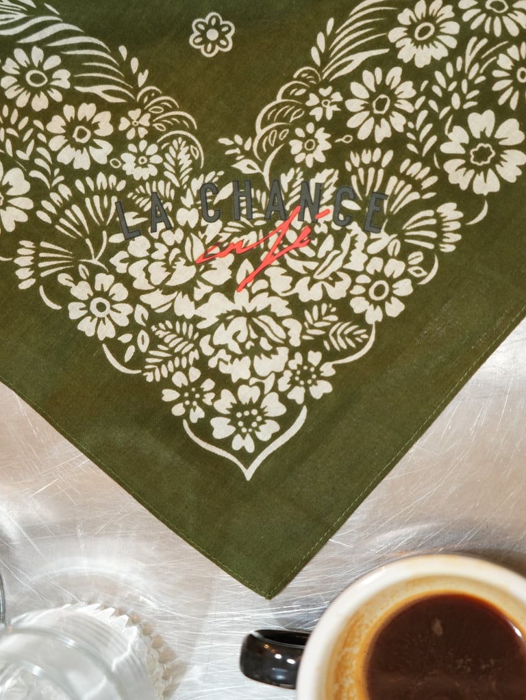 Bandana La Chance Café Image 4