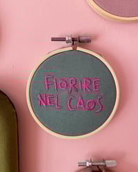 Image 2 of Telaio Fiorire Nel Caos 