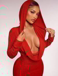 Image 1 of SKYNLYDRESS - Robe sirène ajustée à col drapé rouge à capuche sexy et élégante et luxueuse