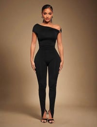 Image 2 of SKYNLYDRESS - Combinaison Sexy Casual Minimaliste Mode Noir Asymétrique Asymétrique Col Bodycon 