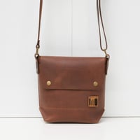 Image 1 of Solo Messenger in vintage brown