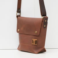 Image 4 of Solo Messenger in vintage brown