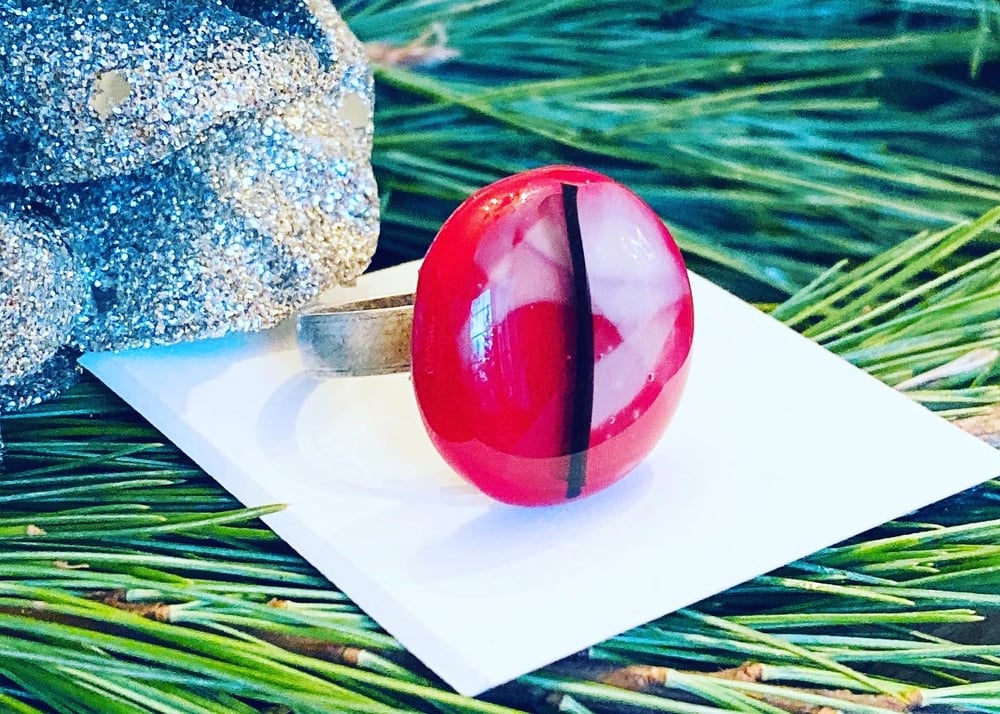 Image of Festive Fusions: Sip and Fuse Holiday Workshop (BYOB)