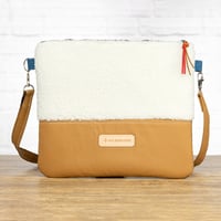 Image 1 of Bolso Teddy Camel