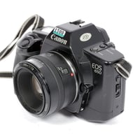 Image 3 of Share Canon EOS 650 35mm SLR Film Camera with 50mm F1.8 EF prime lens TESTED #1500