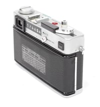 Image 6 of Minolta Hi-MATIC-E 35mm rangefinder film camera with 40mm F1.7 lens TESTED #1509