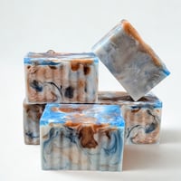 Smoky Caramel Handcrafted Soap – Goat’s Milk & Glycerin Blend 