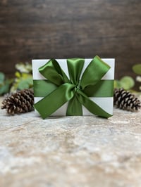 Image 3 of Holiday Soaps & Scents Gift Set Shipping