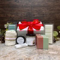 Image 2 of Holiday Soaps & Scents Gift Set Shipping