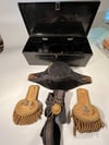 #115-CIVIL WAR SALE: U.S. NAVAL GROUPING OF BEAVER HAT, EPAULETTES & BELT IN FITTED METAL BOX