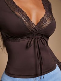 Image 1 of SKYNLYDRESS -  Patchwork Col En V Sexy Décontracté Élégant Café Marron Dentelle pour Femmes