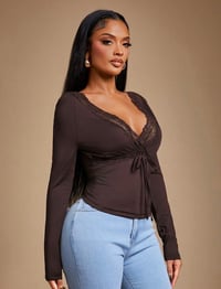 Image 4 of SKYNLYDRESS -  Patchwork Col En V Sexy Décontracté Élégant Café Marron Dentelle pour Femmes