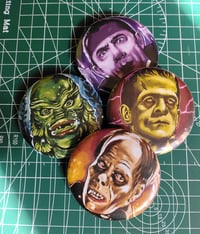 Classic Monsters buttons (58mm). Frankenstein, Creature from the Black Lagoon and more.
