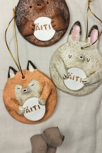 Image 2 of Kuusenkoriste eläin, äiti