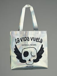 Image 1 of BOLSA LA VIDA VUELA PEQUEÑA PLATA