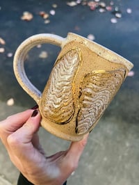 Image 1 of FOUR OYSTERS MUG - CREAM