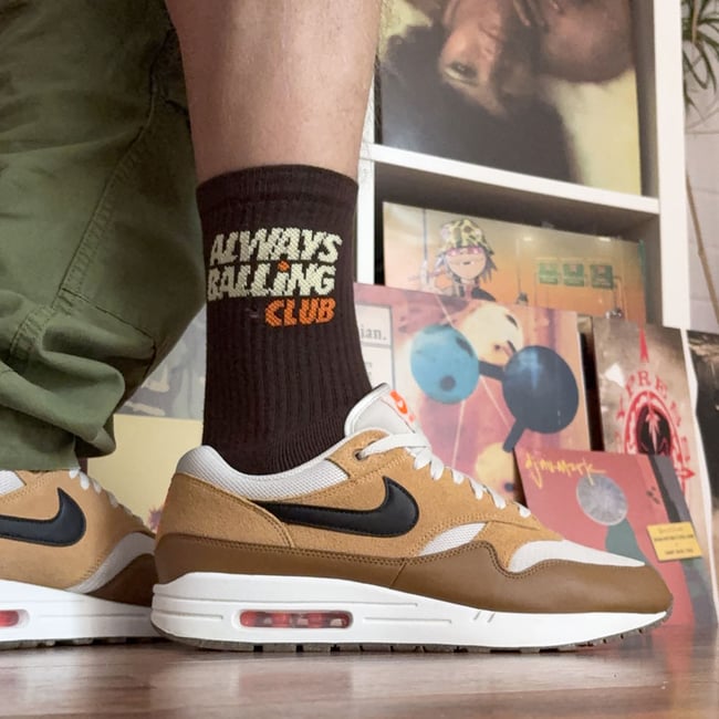 Logo socks (dark chocolate)