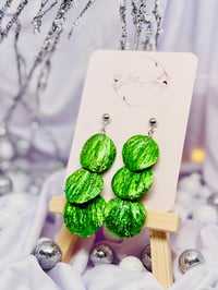 Image 4 of Shimmering Pedals✨