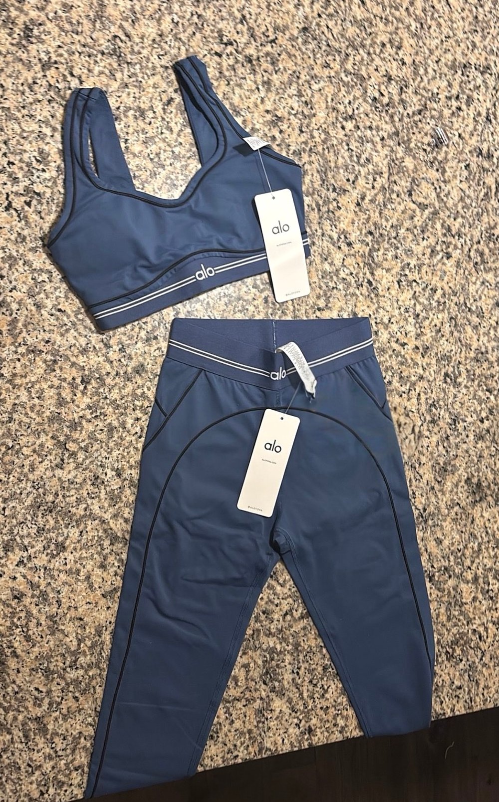 Image of ACTIVE & SWEATER SET 