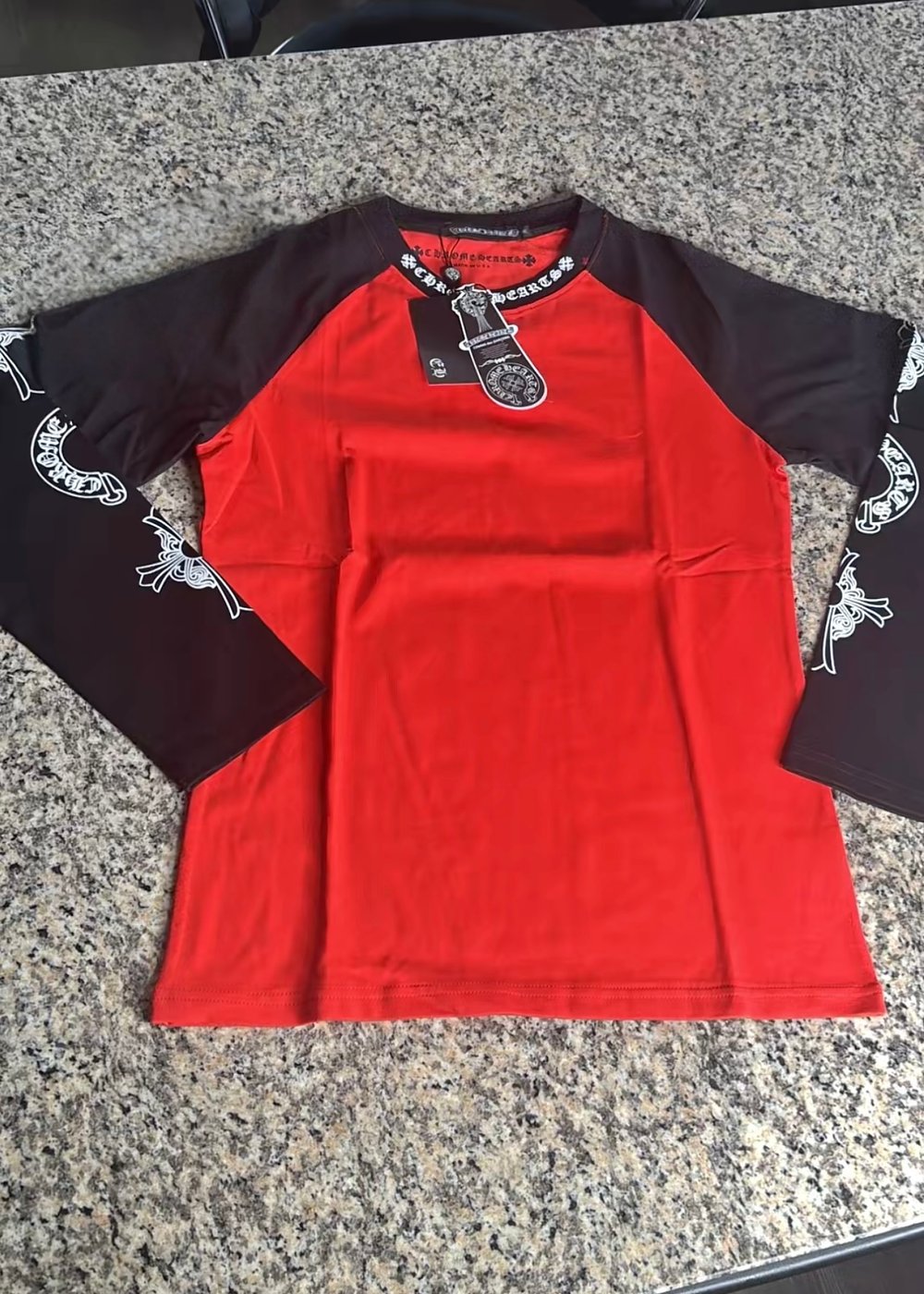Image of LONG SLEEVE CREWNECK T SHIRT 