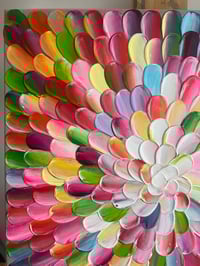 Image 3 of 'Bloom 40' - 33x33cm, FRAMED