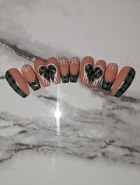 Image 2 of Mad about plaid Nailz 