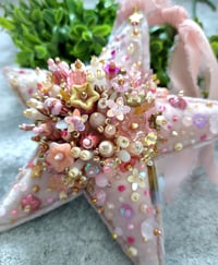 Image 7 of VINTAGE PINK TOP-UP KIT For Embellished Star Ornament